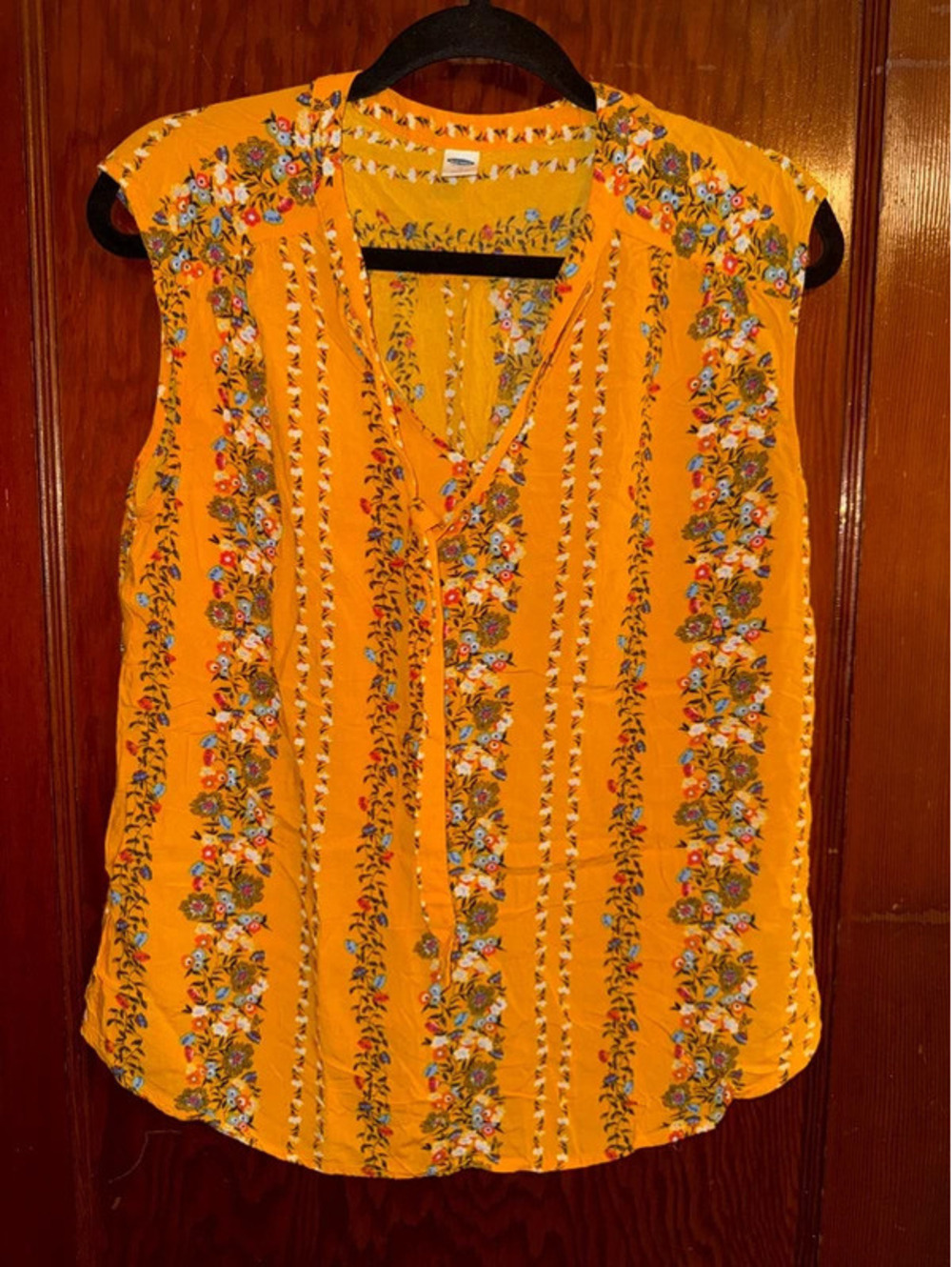 Old Navy Mustard Yellow Floral Sleeveless Women’s Medium Tie Neck Boho Top